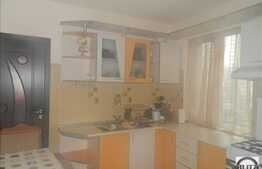 Casa de vanzare, 190 mp utili, 300 mp teren, front 15 ml, zona Tractoristilor