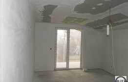 Casa de vanzare, 190 mp utili, 300 mp teren, front 15 ml, zona Tractoristilor