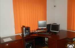 Casa de vanzare, 190 mp utili, 300 mp teren, front 15 ml, zona Tractoristilor