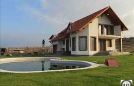 Casa de vanzare, 200 mp, cu teren de 1150 mp si front la 2 strazi, zona Borhanci