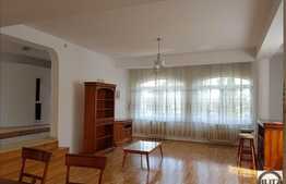 Vanzare casa individuala, 320 mp, 500 mp teren, potrivit pentru investitie!