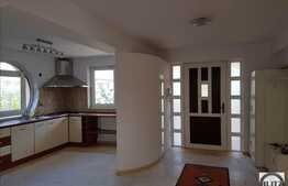 Vanzare casa individuala, 320 mp, 500 mp teren, potrivit pentru investitie!