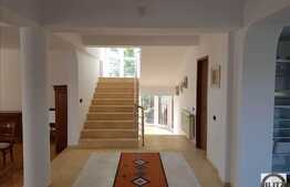 Vanzare casa individuala, 320 mp, 500 mp teren, potrivit pentru investitie!