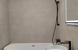 Apartament lux 2 camere 45 mp, terasa 10.30 mp, etaj intermediar, garaj, Eroilor