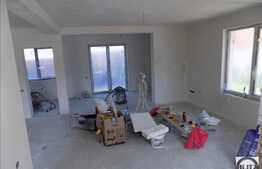 Oportunitate! Duplex cu 4 camere, 120 mp, teren 250 mp, semifinisat, zona Faget!