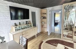 Casa/Vila cu 8 camere, 4 bai - Zarnesti