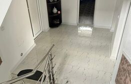Casa/Vila cu 8 camere, 4 bai - Zarnesti