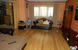 Vanzare casa 7 camere, 180 mp, teren 462 mp, imobil nou, zona de case!