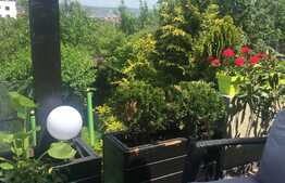 Casa de vanzare, 260 mp, teren 500 mp, mobilata, zona linistita de case