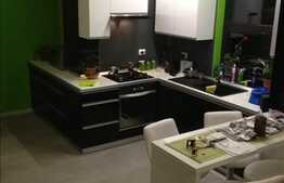 Casa de vanzare, 260 mp, teren 500 mp, mobilata, zona linistita de case