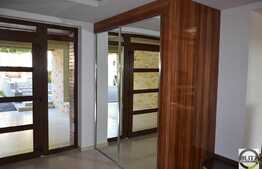 Vanzare casa 4 camere, 350 mp, teren 1000 mp, garaj, zona linistita! La cheie!