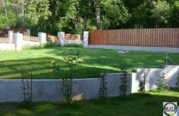 Vanzare casa 4 camere, 350 mp, teren 1000 mp, garaj, zona linistita! La cheie!