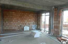 Duplex de vanzare cu 120 mp utili, semifinisat! Finalizat in 2015! Zona de case!