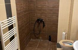 Apartament 3 camere, parcare, zona Terra