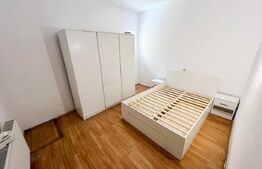 Casă cu 2 camere, de 70 mp, curte comună | Centru