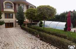 Casa cu alura de conac! 