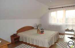 Casa individuala, 5 camere, 300 mp, 400 mp teren, zona linistita de case!