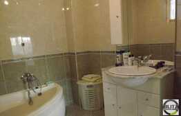 Casa individuala, 5 camere, 300 mp, 400 mp teren, zona linistita de case!