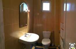 Casa de vanzare, 190 mp, cu teren de 663 mp si front de 16,6 ml, Andrei Muresanu