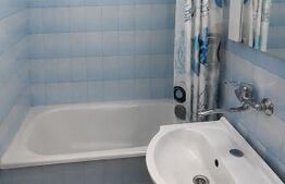 Apartament cu 2 camere, decomandat, 50 mp, balcon 10 mp, etaj 6, Intre Lacuri