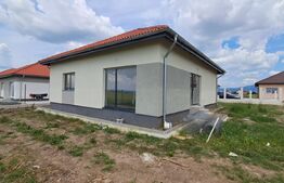 Casa intabulata, 3 camere, teren 484 mp, gata de mutare - Prejmer 