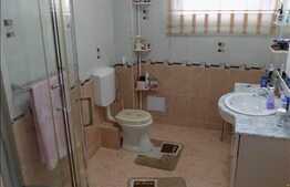 Casa individuala, 348 mp utili, 1850 mp teren, zona rezidentiala de case si vile