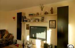 Casa de vanzare 200 mp utili, cu teren 1000 mp, front 50 ml, zona retrasa