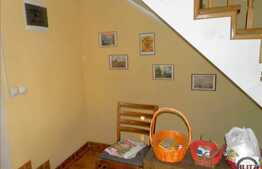 Casa de vanzare 200 mp utili, cu teren 1000 mp, front 50 ml, zona retrasa