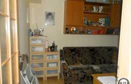 Casa de vanzare 200 mp utili, cu teren 1000 mp, front 50 ml, zona retrasa