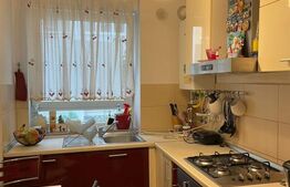 Apartament 3 camere de vânzare – zonă excelentă, cu loc de parcare
