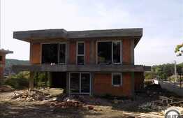 Casa 265 mp, teren 1000 mp, zona frumoasa si linistita!