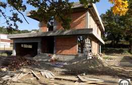 Casa 265 mp, teren 1000 mp, zona frumoasa si linistita!