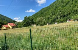 Proprietate rezidențială stil mediteranean, acces la pârâu, în Someșu Rece