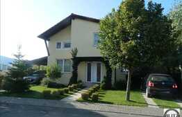 Casa individuala cu 140 mp utili, teren de 416, zona rezidentiala de case!