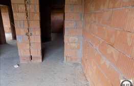 Vanzare casa cuplata, 120 mp utili, 230 mp teren, semifinisat, zona linistita