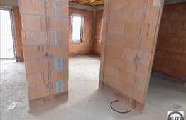 Vanzare casa cuplata, 120 mp utili, 230 mp teren, semifinisat, zona linistita