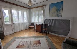 Casă impartita in 2 apartamente de 75 mp, teren 384 mp - Dambul Rotund