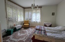 Casă impartita in 2 apartamente de 75 mp, teren 384 mp - Dambul Rotund