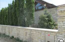 Vanzare casa individuala, 327 mp, teren 1480, zona cu acces facil