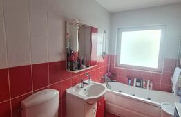 Apartament decomandat, balcon inchis, parcare inclusa in pret, zona Eroilor