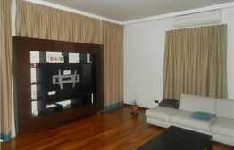 Casa cu arhitectura moderna si design interior de efect!