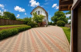 Proprietate deosebită cu 4.015 mp teren | 337 mp | Tureni | Garaj, Foisor