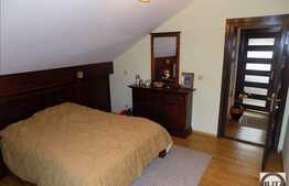 Casa LA CHEIE cu 127 mp utili si teren de 400 mp, gradina amenajata!