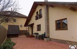 Casa LA CHEIE cu 127 mp utili si teren de 400 mp, gradina amenajata!