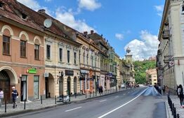 Pod spaițos, transformabil în apartamente, 285 mp, Piața Sfatului