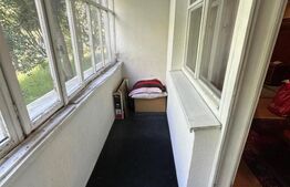 Apartament cu 3 camere, decomandate, boxă, centrală, zona Primăverii