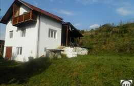 Casa individuala cu 132 mp utili, 850 mp teren, 33 ml front!