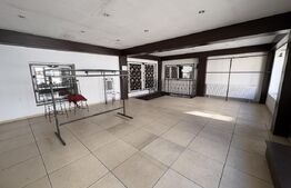 Spatiu Comercial, 112 mp, vitrina, zona Centrala