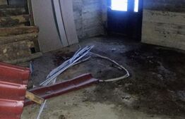 Casa spațioasă, semi-finisată, cu potențial în Urisior