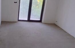Casa spațioasă, semi-finisată, cu potențial în Urisior